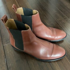 Everlane Modern Chelsea Boot in Oxblood